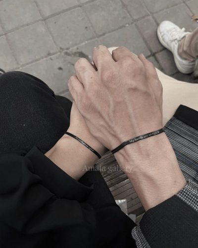 دستبند ماری مشکی با حک دلخواه (ست دو نفره) - Image 1