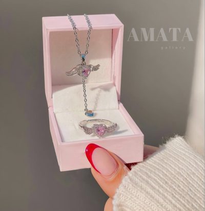 ست گردنبند و انگشتر و دستبند جواهری فرشته بالدار cupid - Image 1