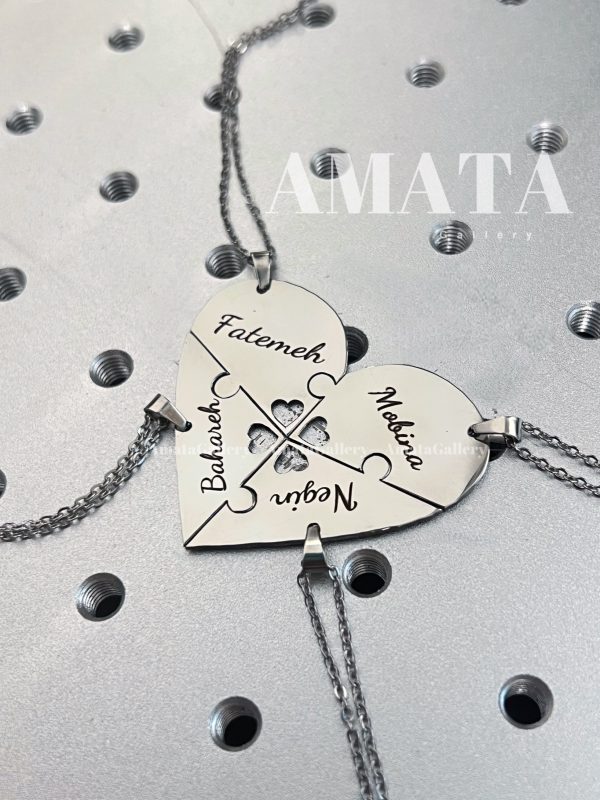 photo-output-219 گردنبند ست چهار نفره قلبی با حک دلخواه - تصویر 1