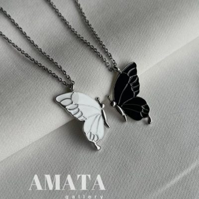 گردنبند کاپلی پروانه سفیدمشکی با حک اسم دلخواه